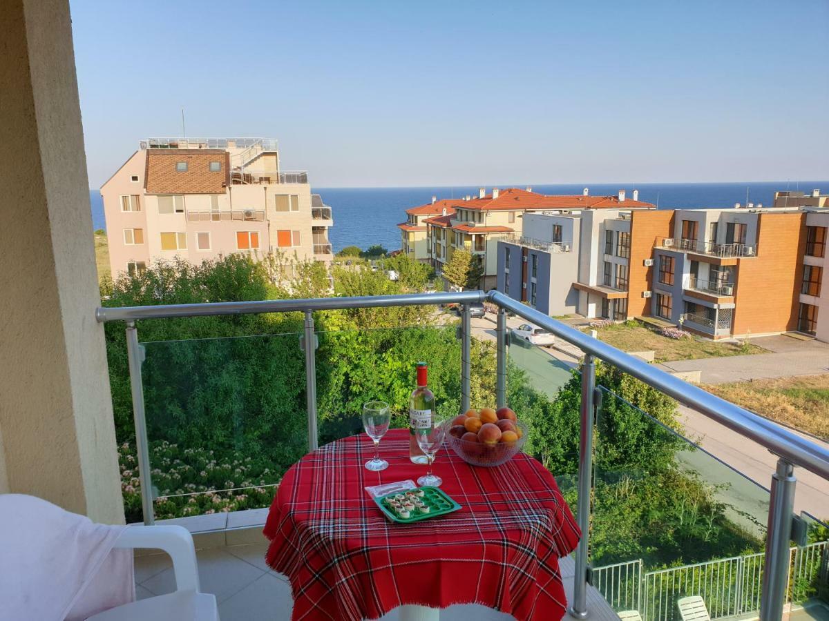 Apartament Black Sea Meadows Бяла Экстерьер фото